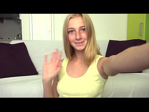 ❤️ Když se nudím, líně masturbuji svou růžovou kundičku ❤️ Sex u nás ❤